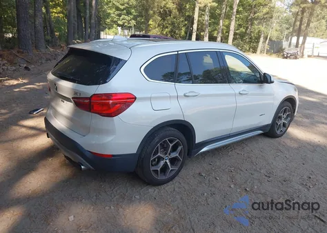 2016 BMW X1 xDrive28I z USA, uszkodzony, nr VIN WBXHT3C36G5F66300
